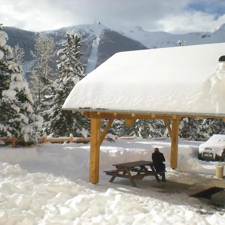 Le Collet D'auron Han/Misafirhane *